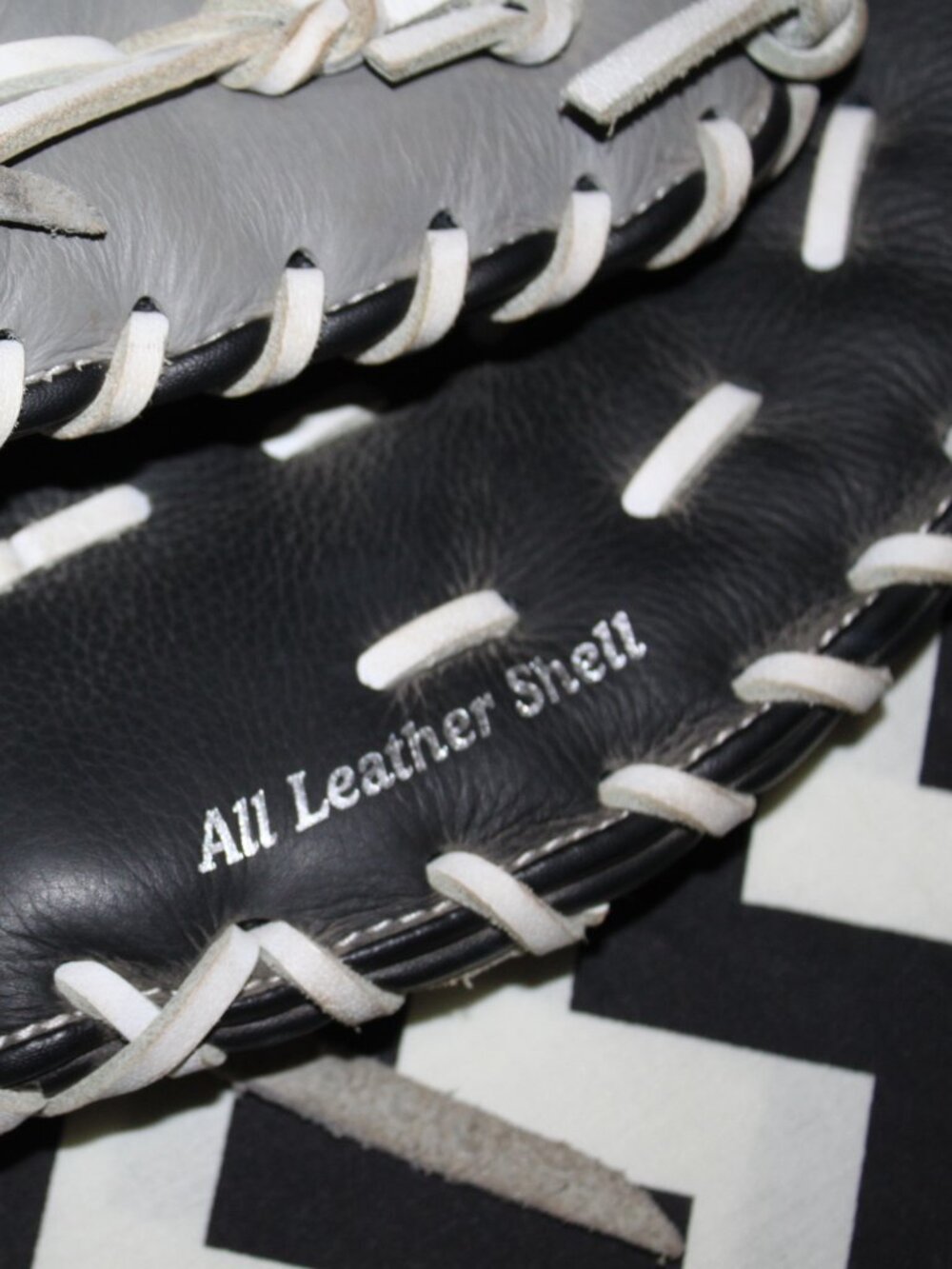 Rawlings 13'' Girls' Highlight Series Softball First Base Mitt - Picture 3 of 10